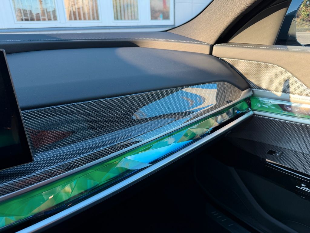 BMW i7 2024