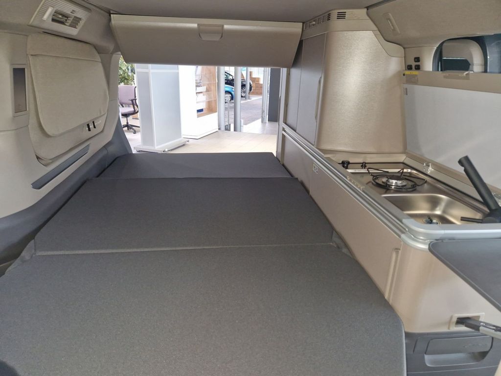 Volkswagen T7 California 2025