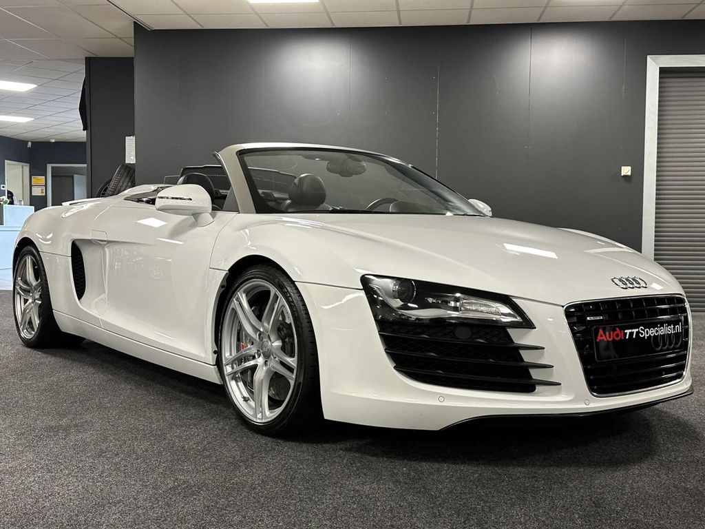 Audi R8 2011