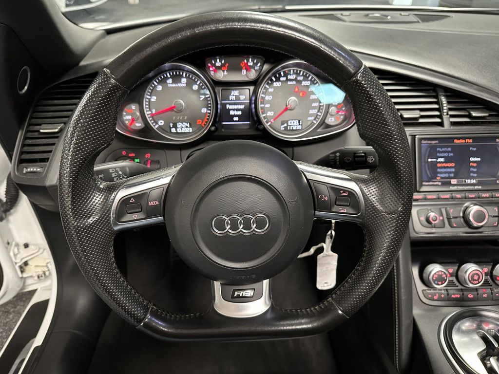 Audi R8 2011