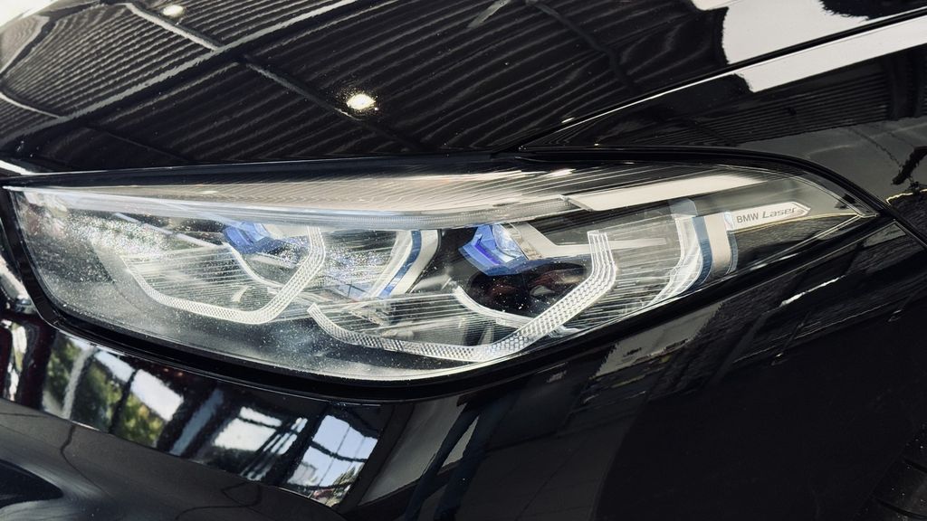 BMW M850 2022