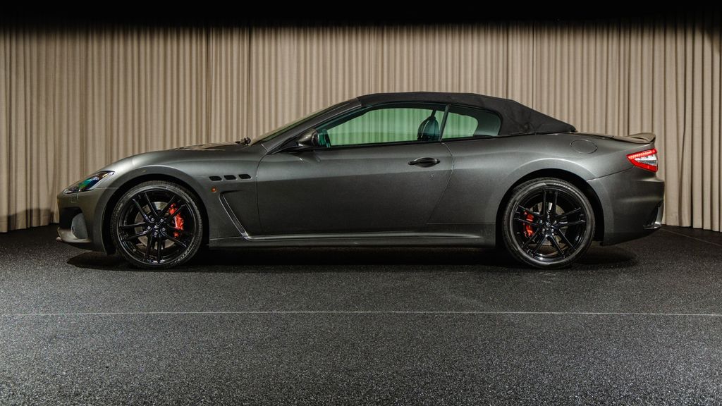 Maserati GranCabrio 2020