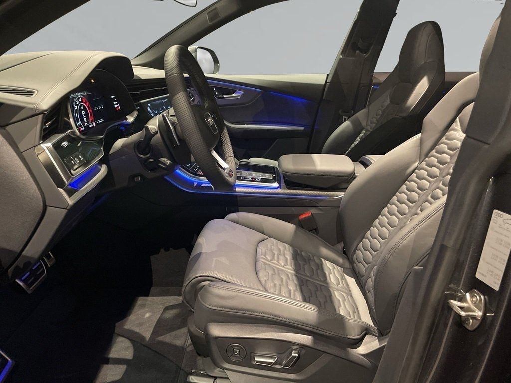 Audi RSQ8 2025