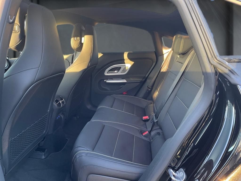 Mercedes-Benz CLA 350 2025