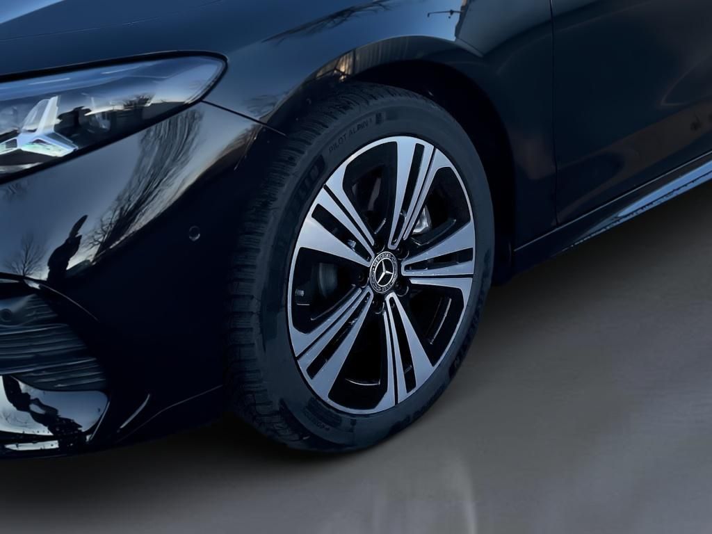 Mercedes-Benz CLA 350 2025