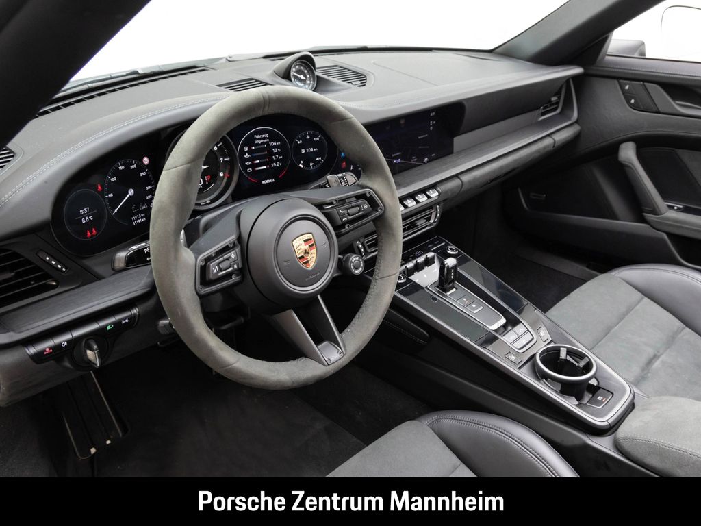 Porsche 992 2024