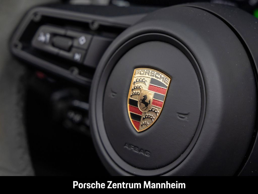 Porsche 992 2024