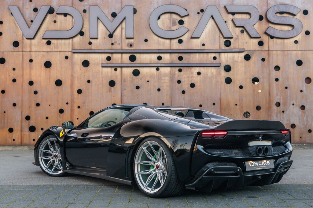 Ferrari 296 GTS 2024