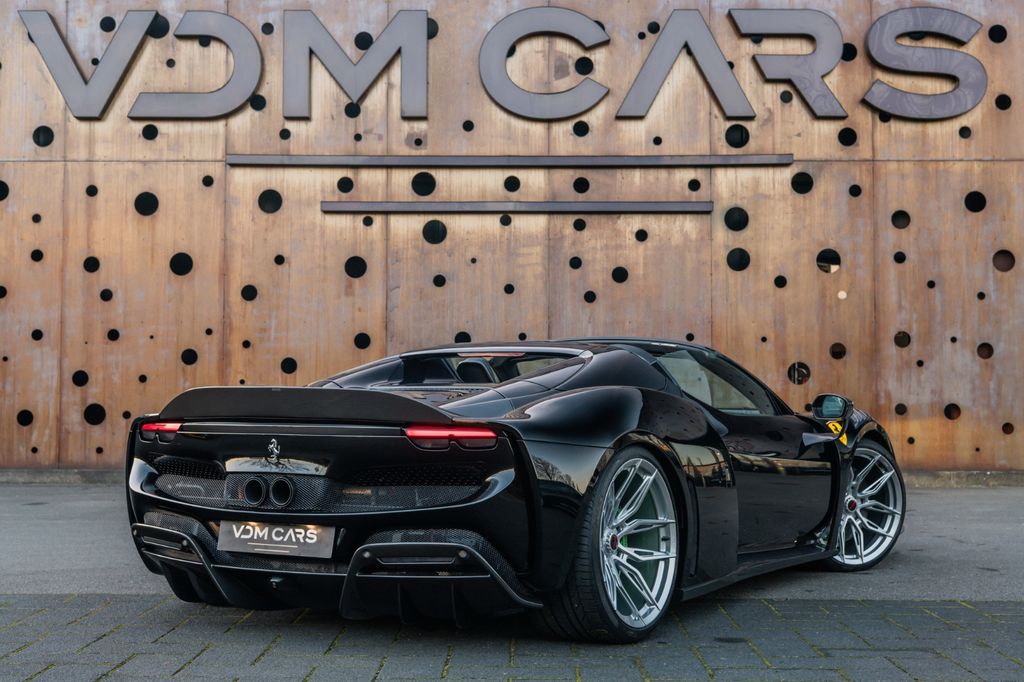 Ferrari 296 GTS 2024