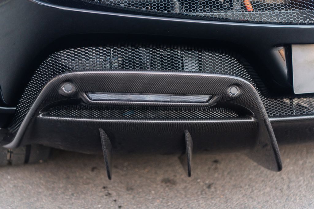 Ferrari 296 GTS 2024