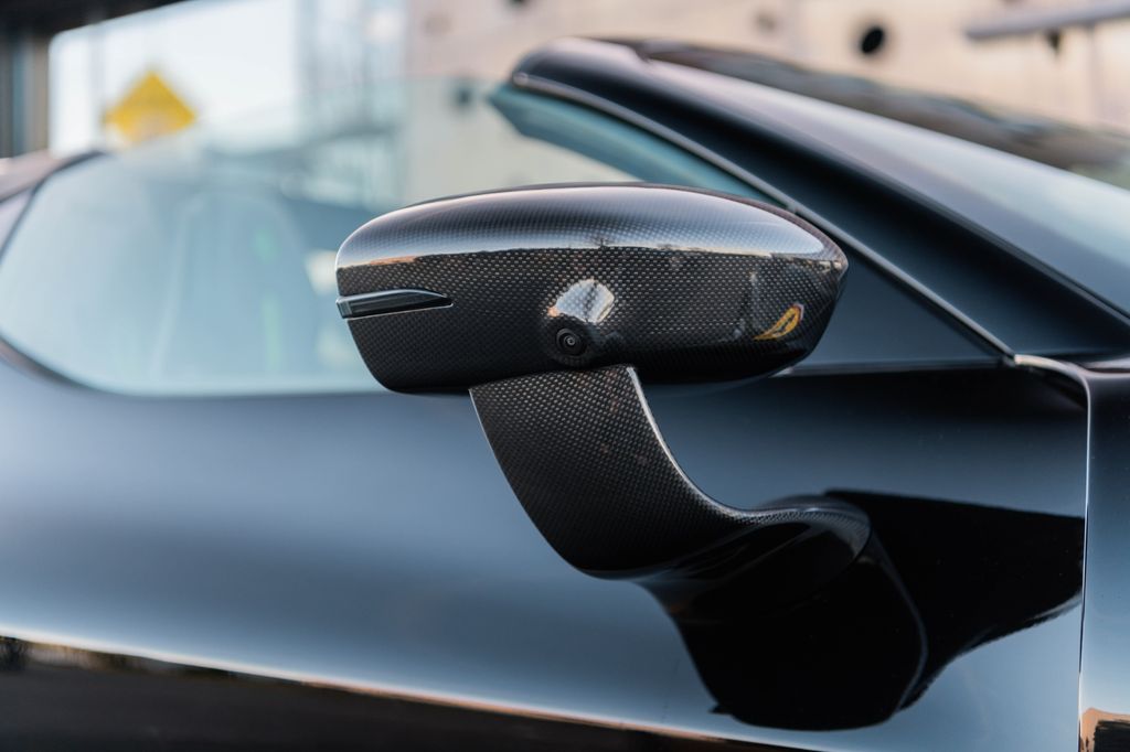 Ferrari 296 GTS 2024