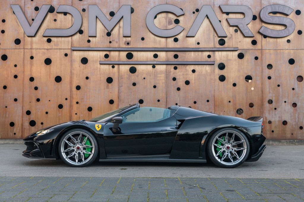 Ferrari 296 GTS 2024