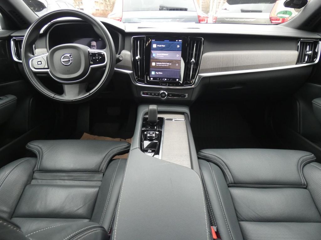 Volvo V90 Cross Country 2021