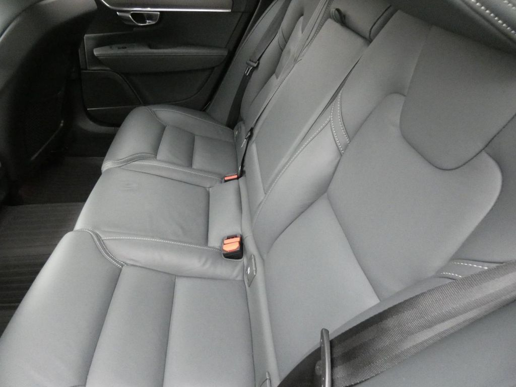 Volvo V90 Cross Country 2021