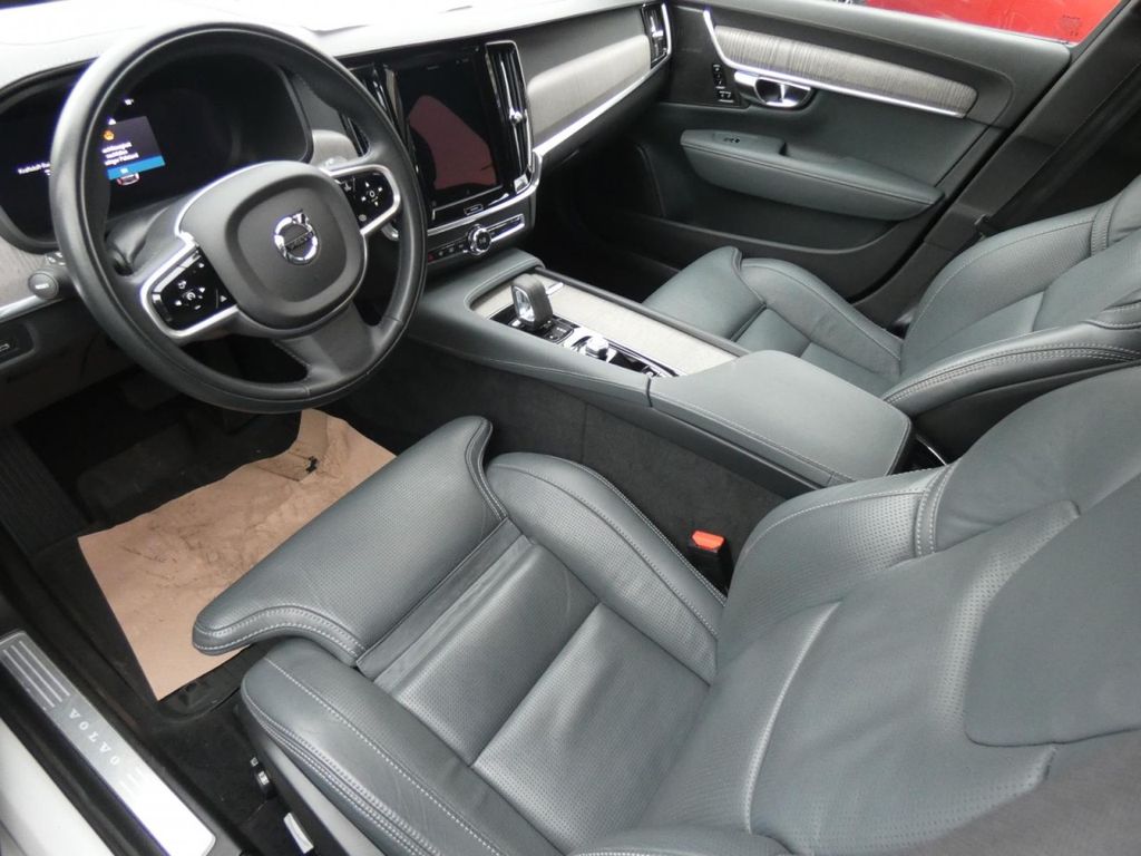 Volvo V90 Cross Country 2021