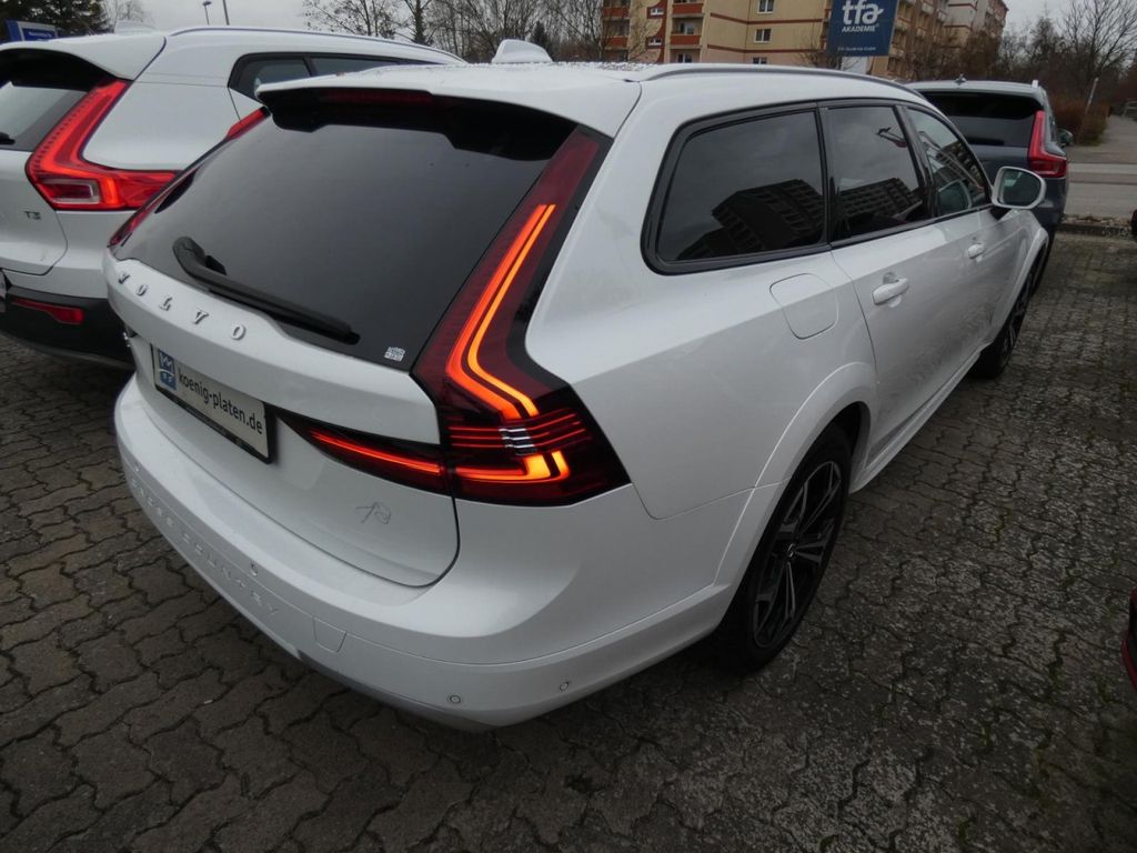 Volvo V90 Cross Country 2021