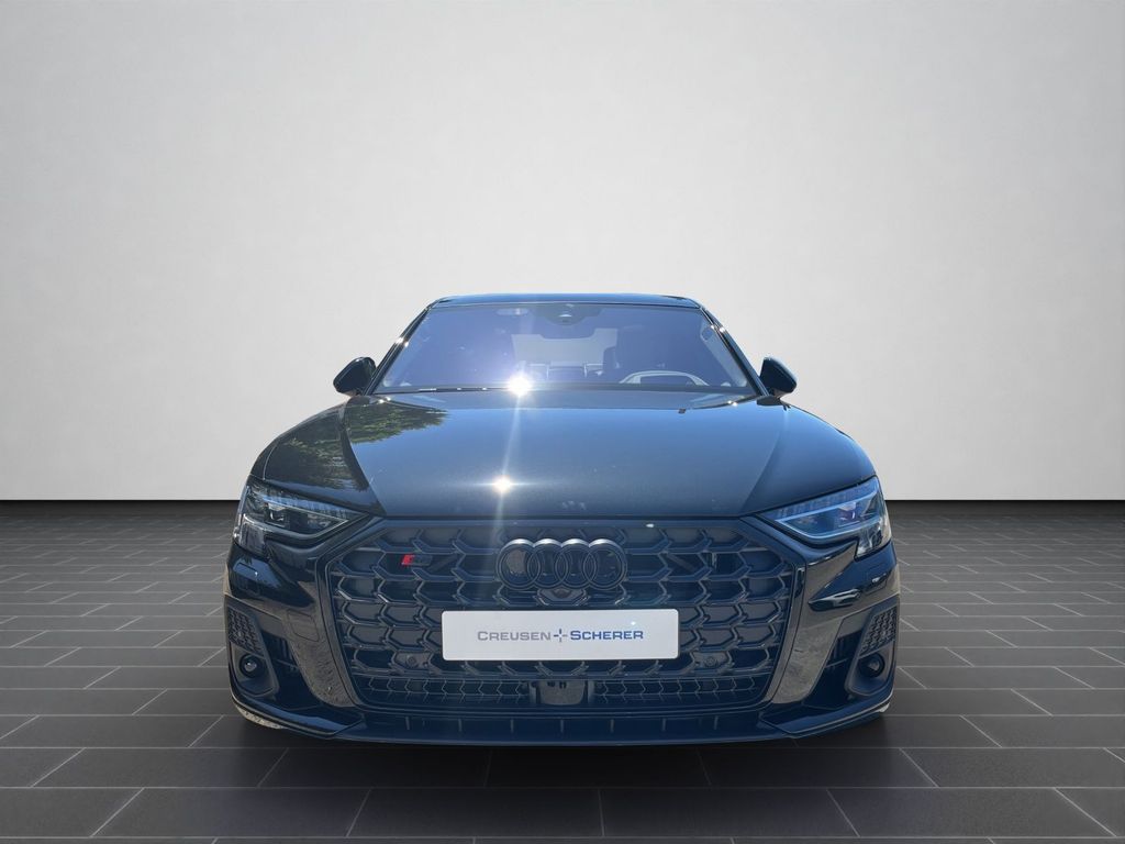 Audi S8 2025