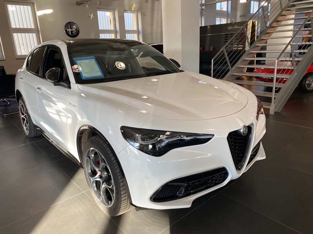 Alfa Romeo Stelvio 2023