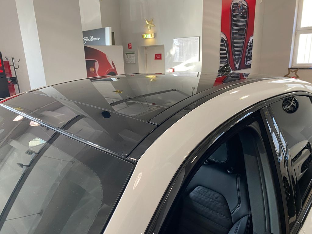 Alfa Romeo Stelvio 2023