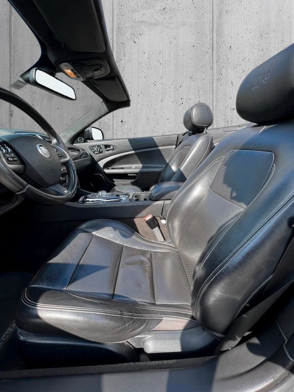 Jaguar XKR 2011