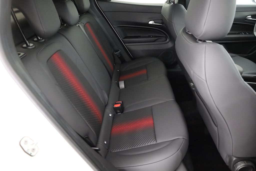 Alfa Romeo Junior 2025