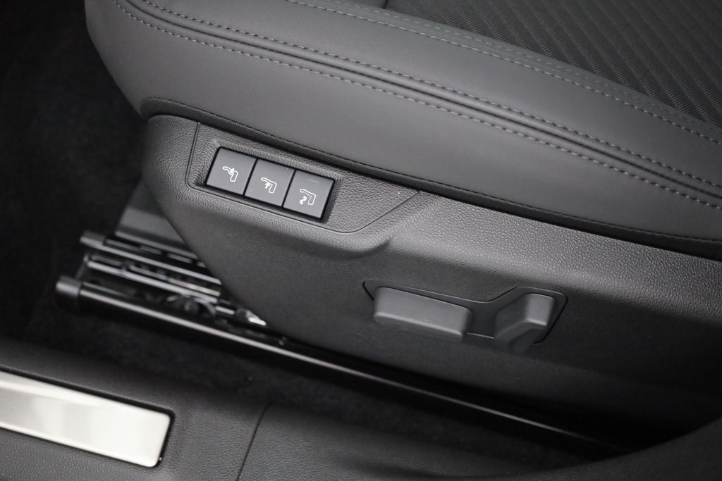 Alfa Romeo Junior 2025