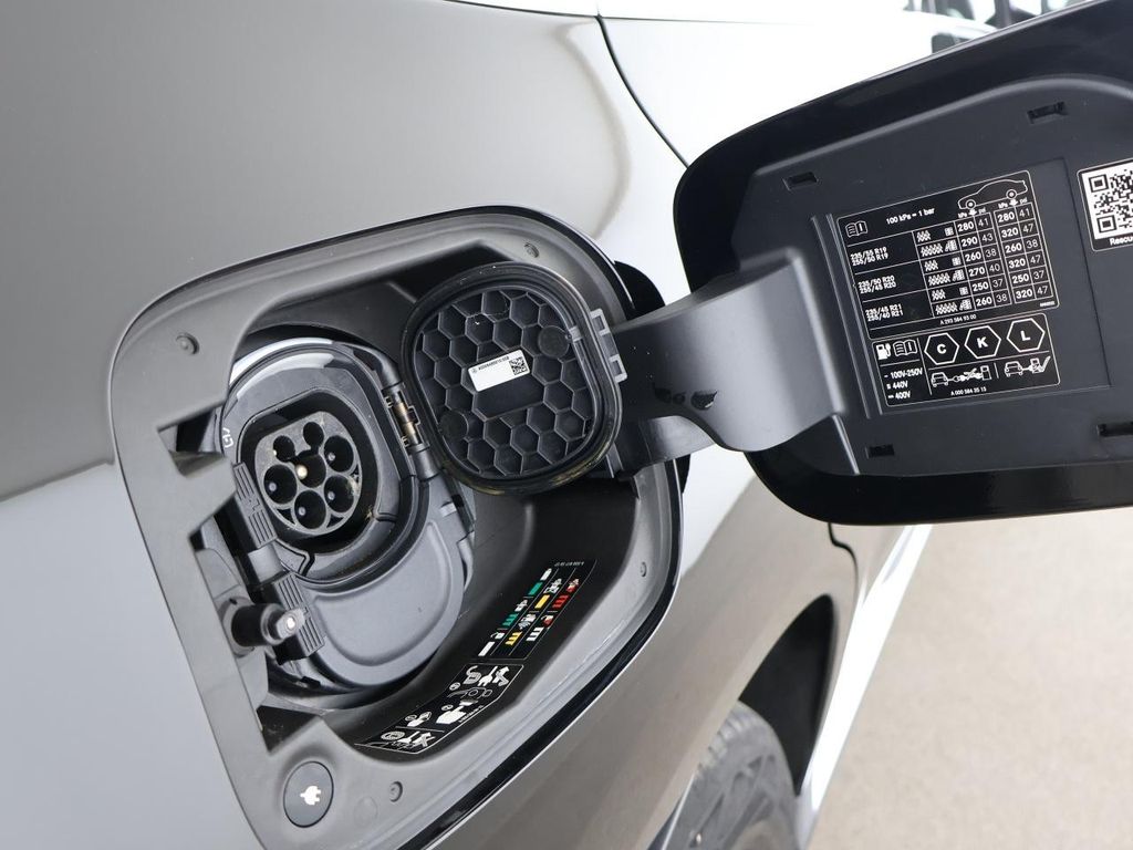 Mercedes-Benz EQC 2022