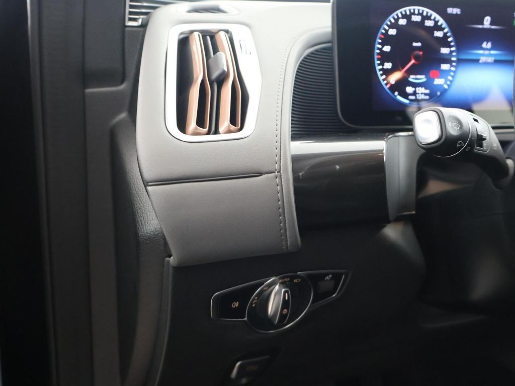 Mercedes-Benz EQC 2022