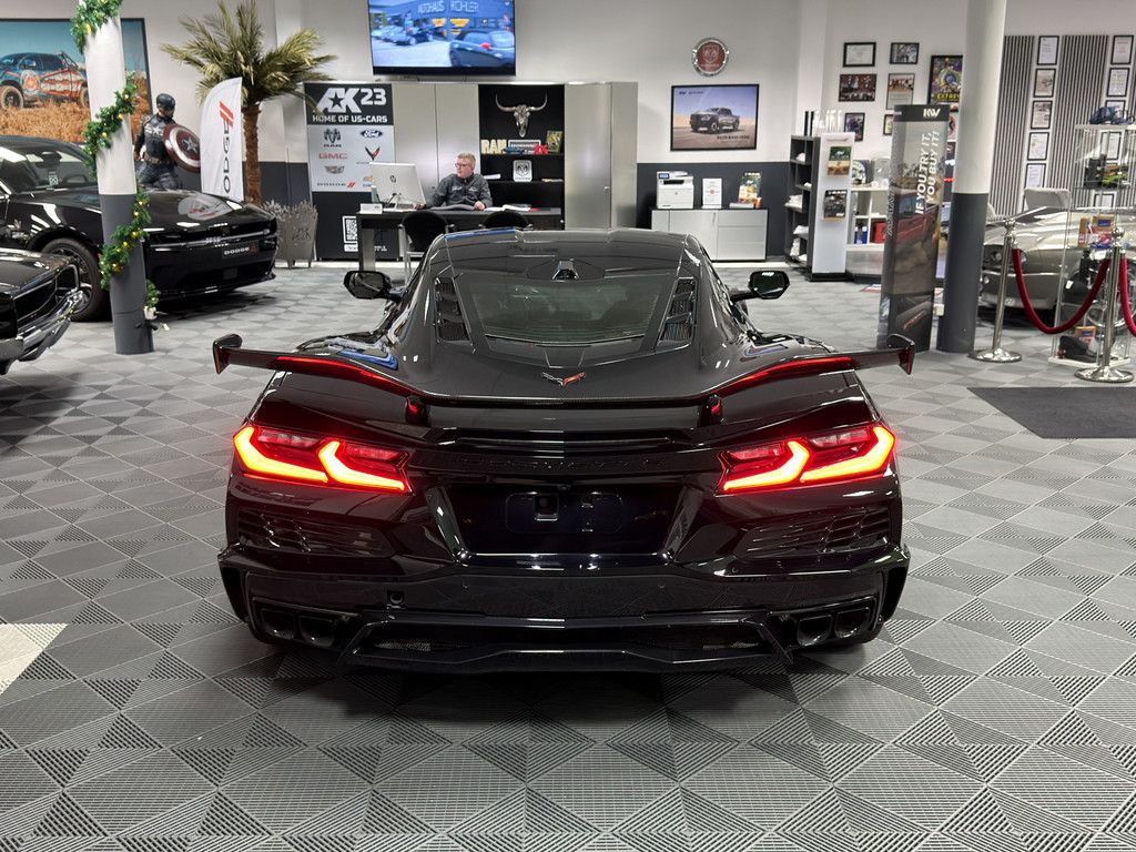 Corvette C8