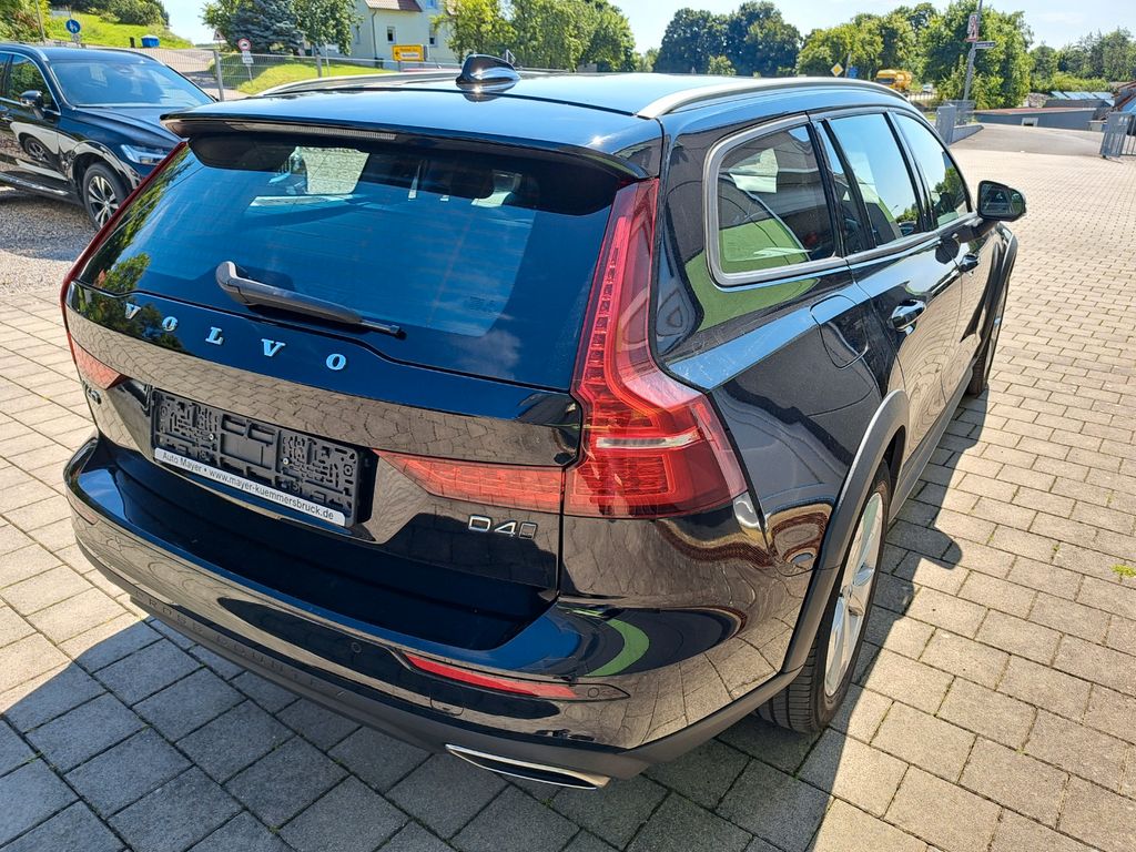 Volvo V60 2020