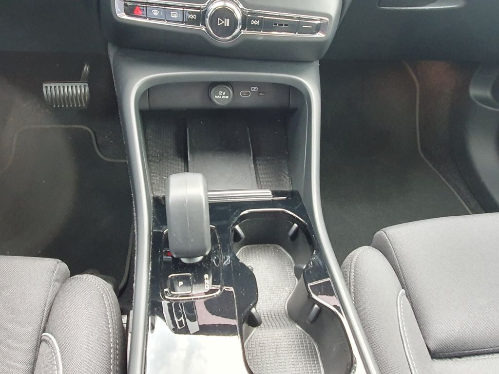Volvo C40 2022