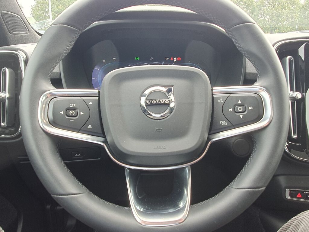 Volvo C40 2022