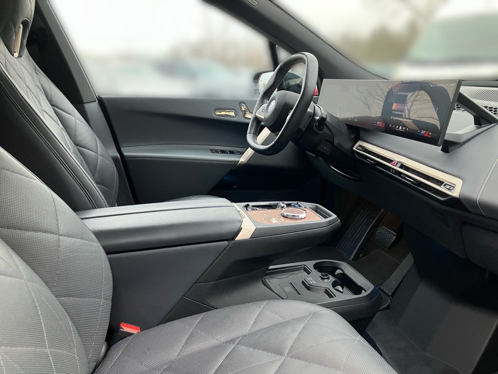 BMW iX 2023