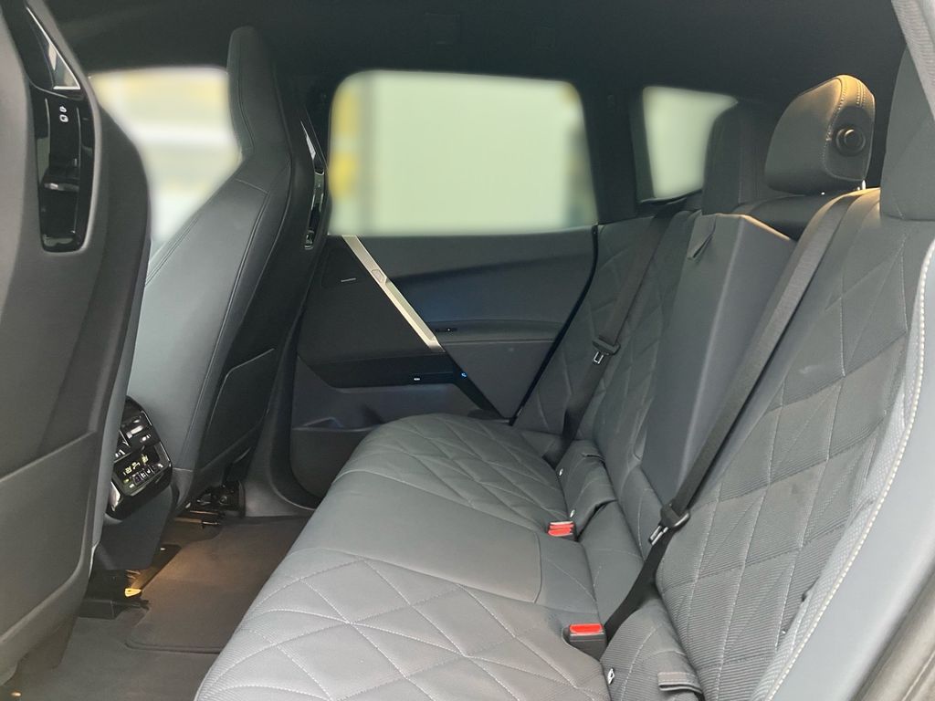 BMW iX 2023