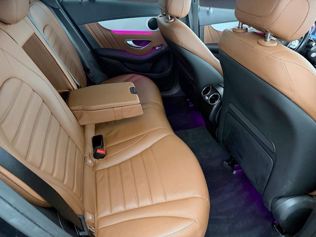 Mercedes-Benz GLC 300 2021