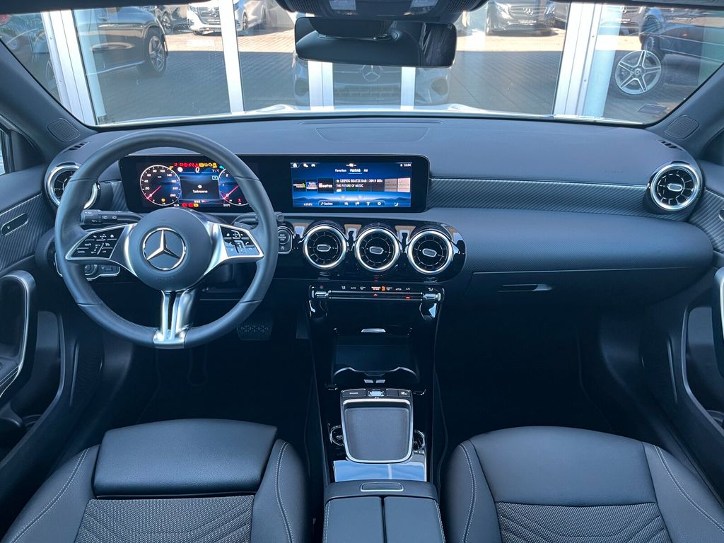 Mercedes-Benz A 200 2024
