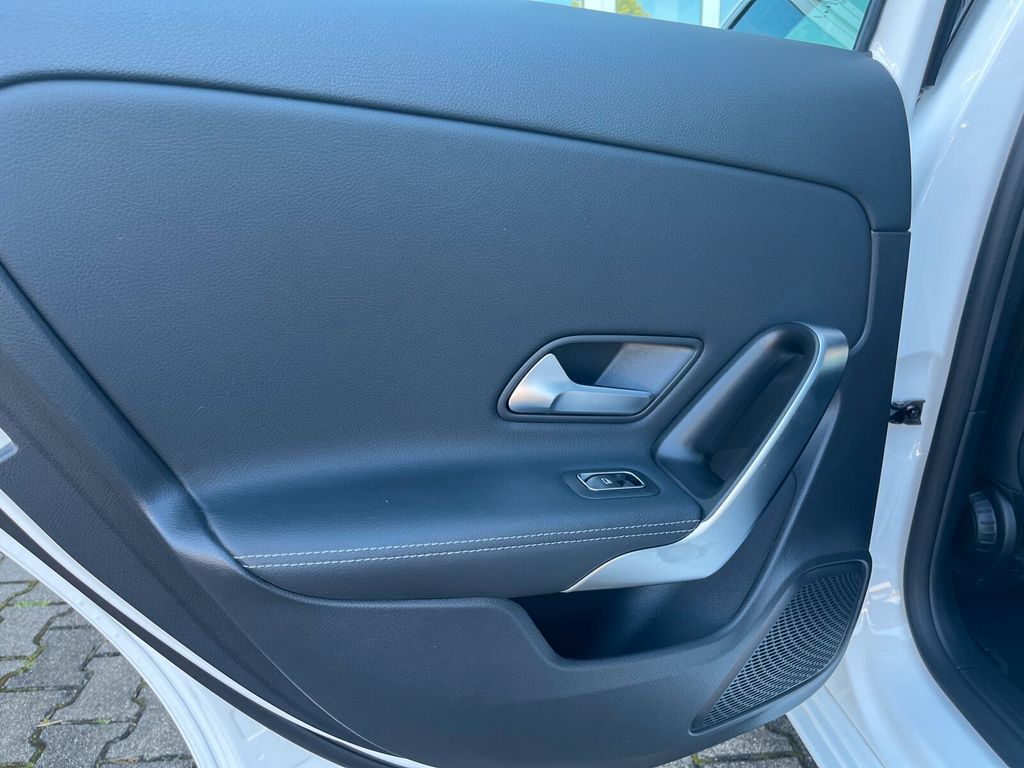 Mercedes-Benz A 200 2024