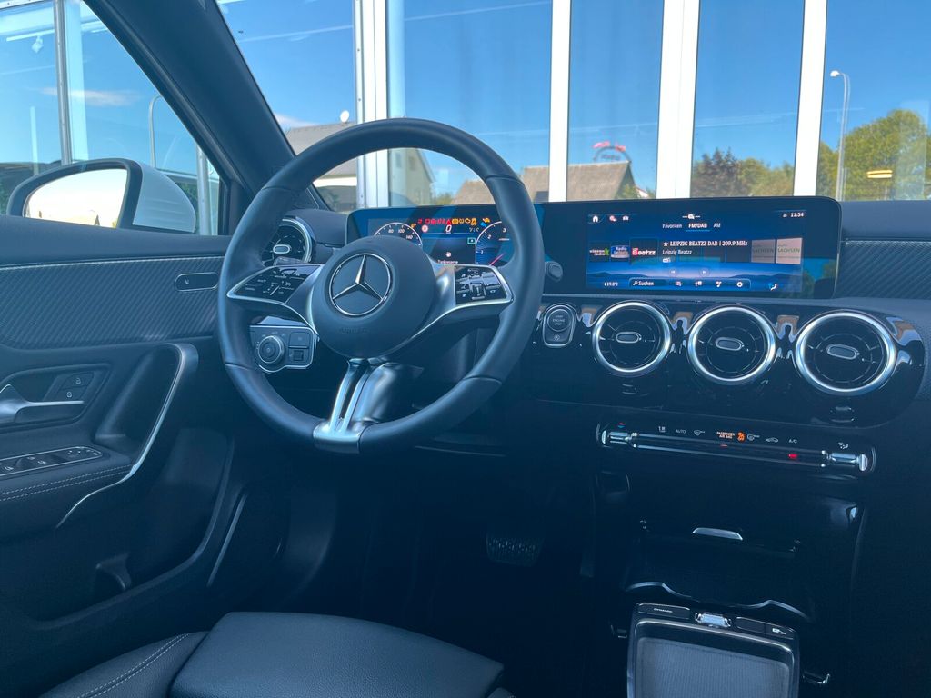 Mercedes-Benz A 200 2024
