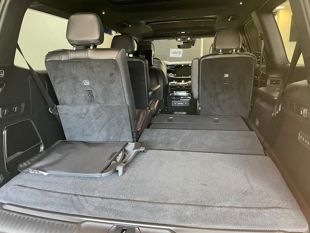 Jeep Wagoneer 2025