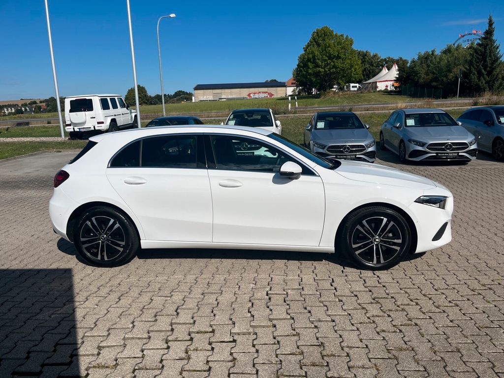 Mercedes-Benz A 200 2024