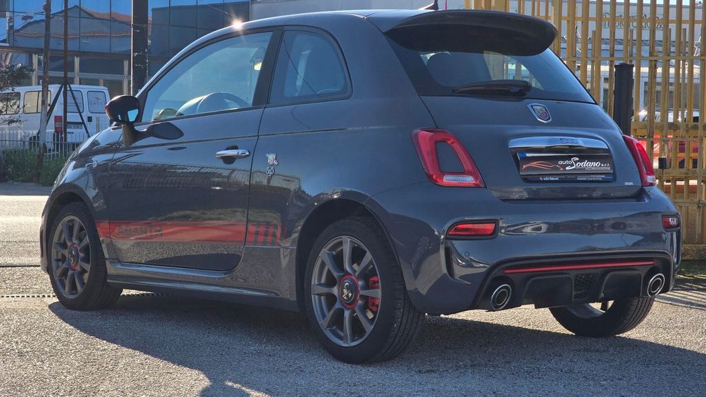 Abarth 595 2021