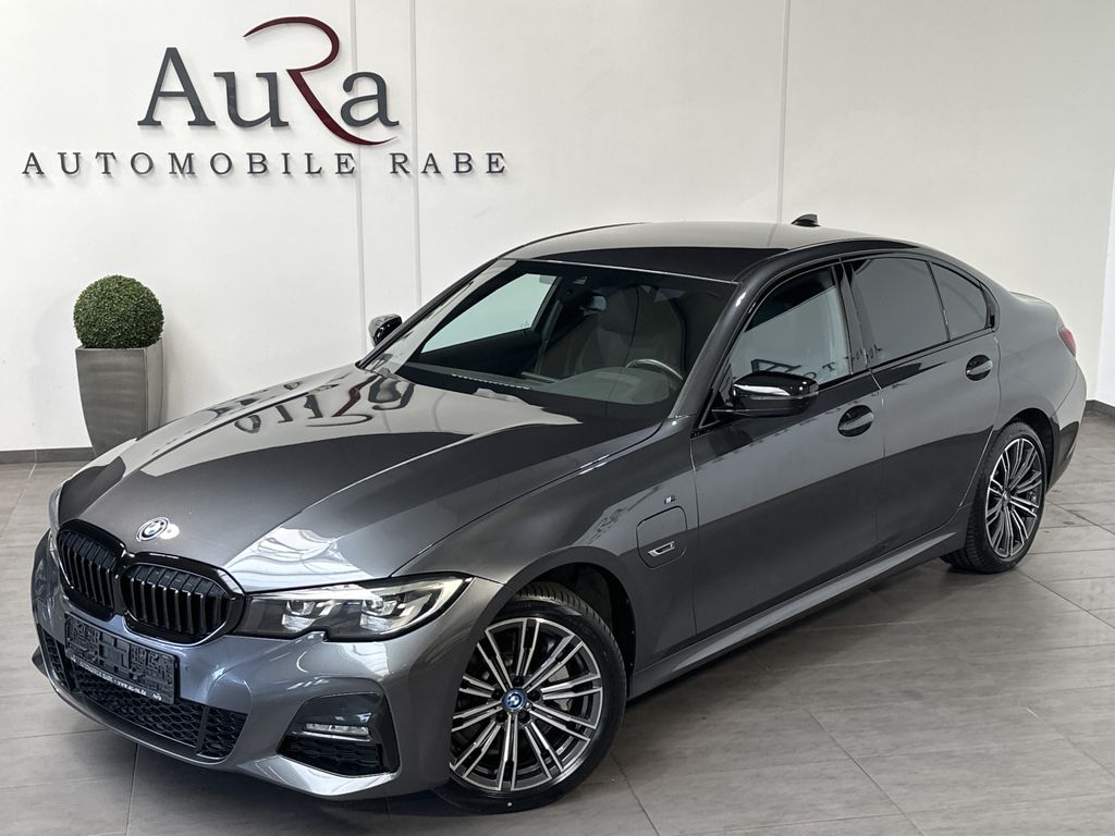 BMW 330 2022