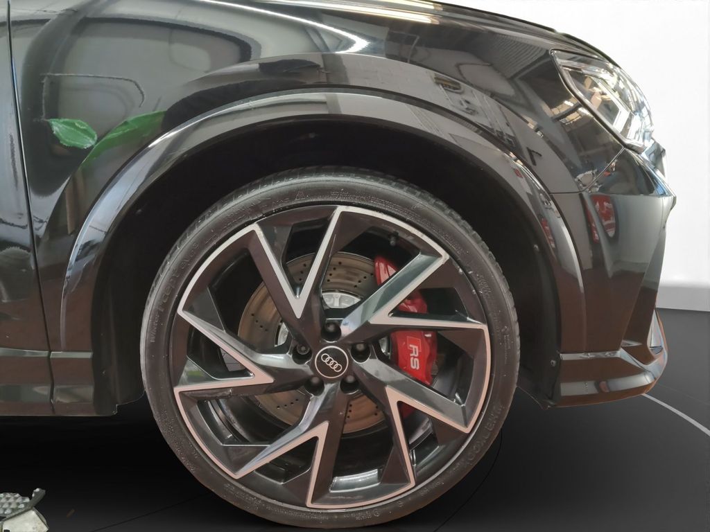 Audi RSQ3 2021