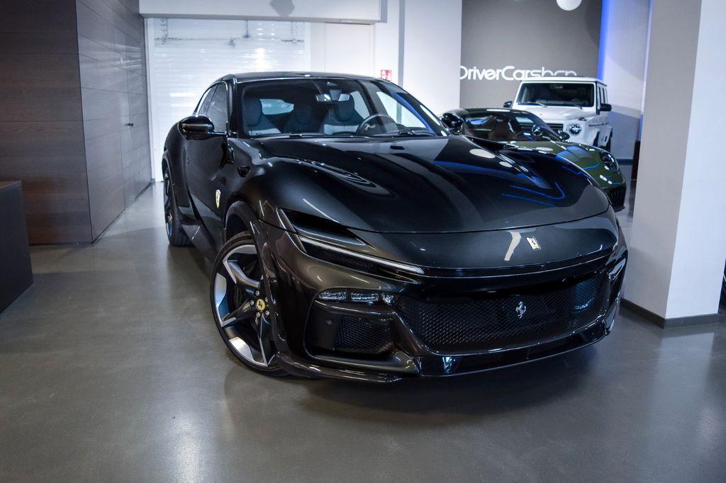 Ferrari Purosangue 2025