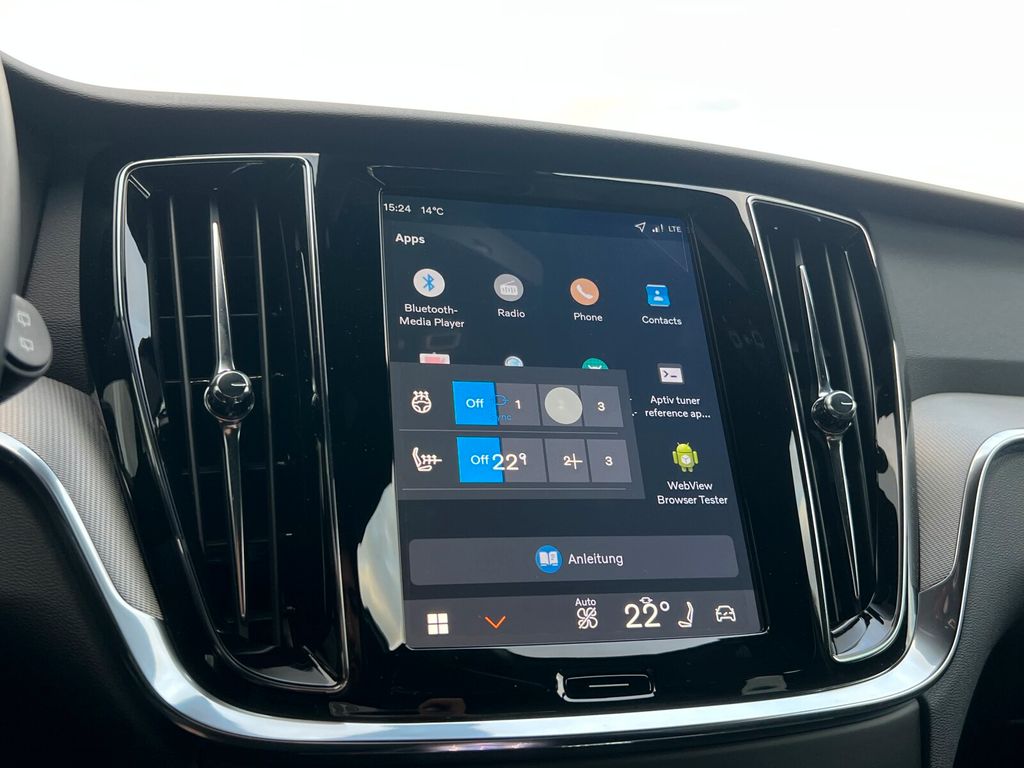 Volvo V60 2025