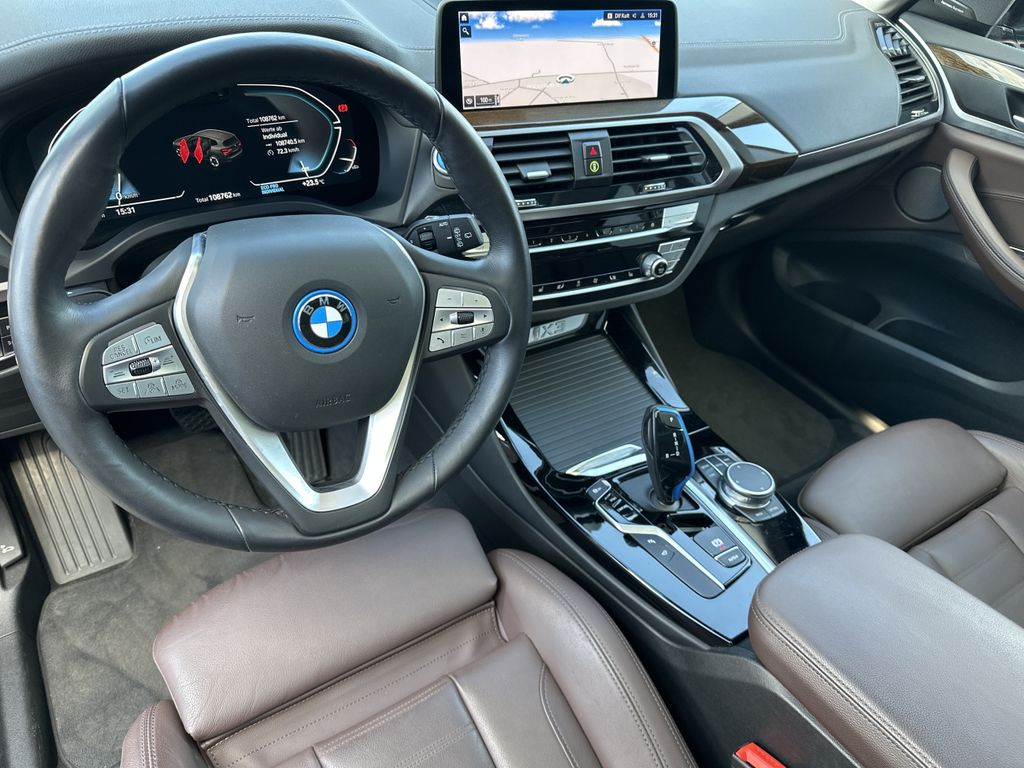 BMW iX3 2021