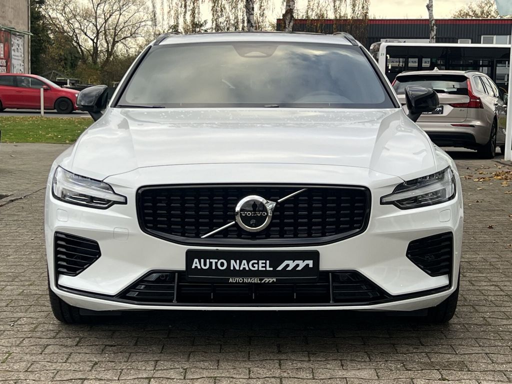 Volvo V60 2025