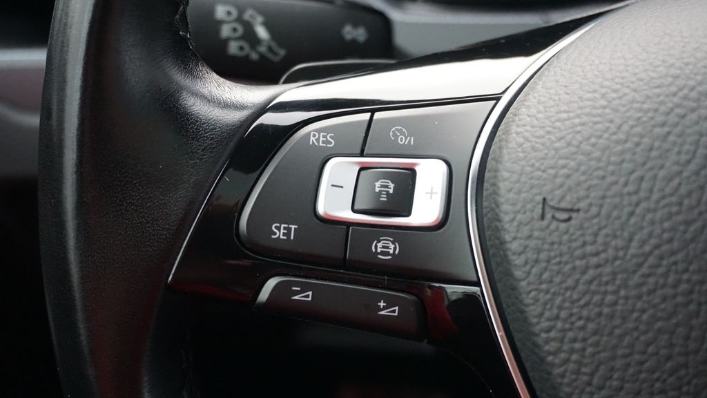 Volkswagen Touran 2021