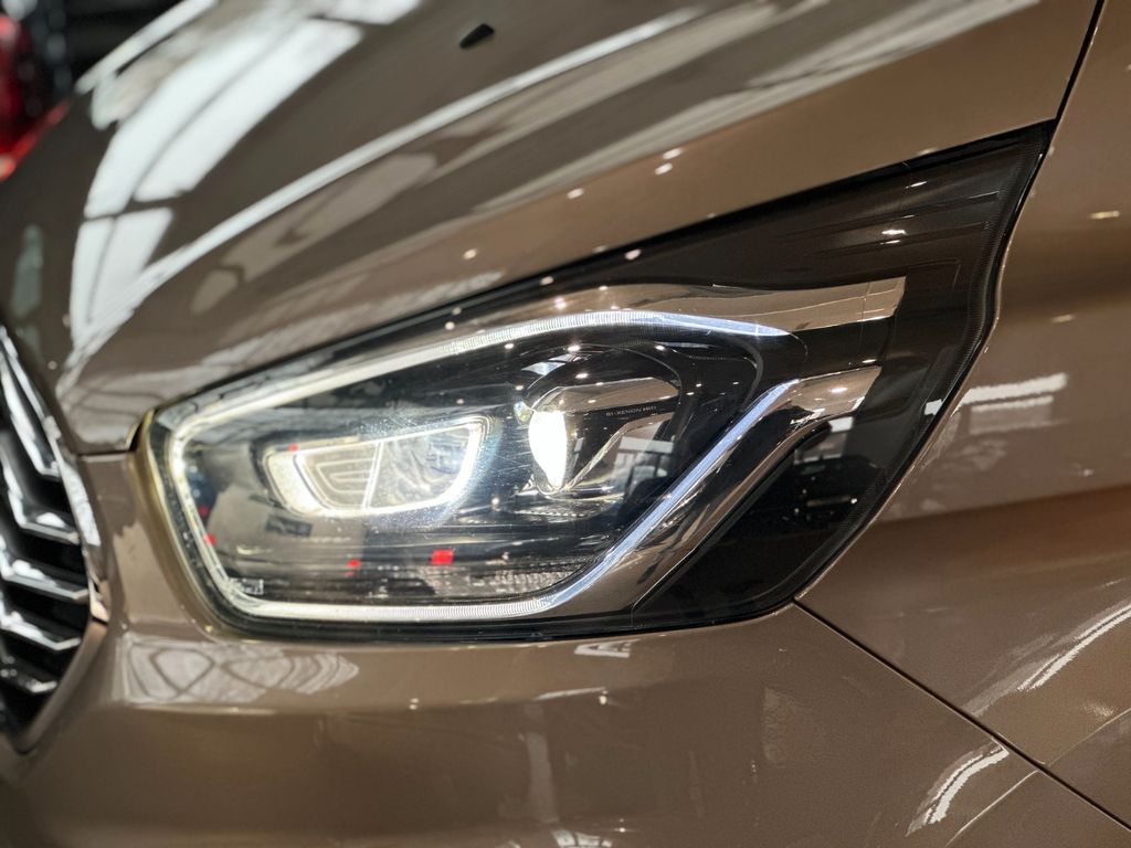 Ford Tourneo Custom 2022