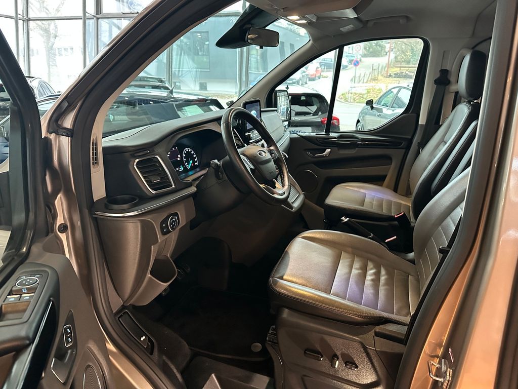 Ford Tourneo Custom 2022